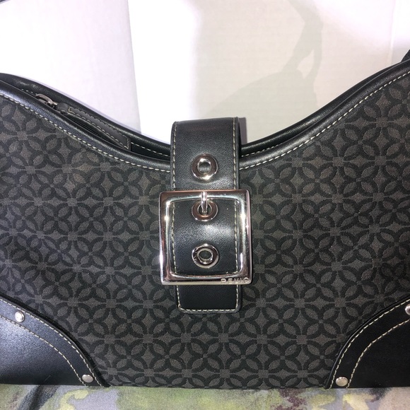 Relic Hobo Style Big Buckle Purse - Picture 7 of 13